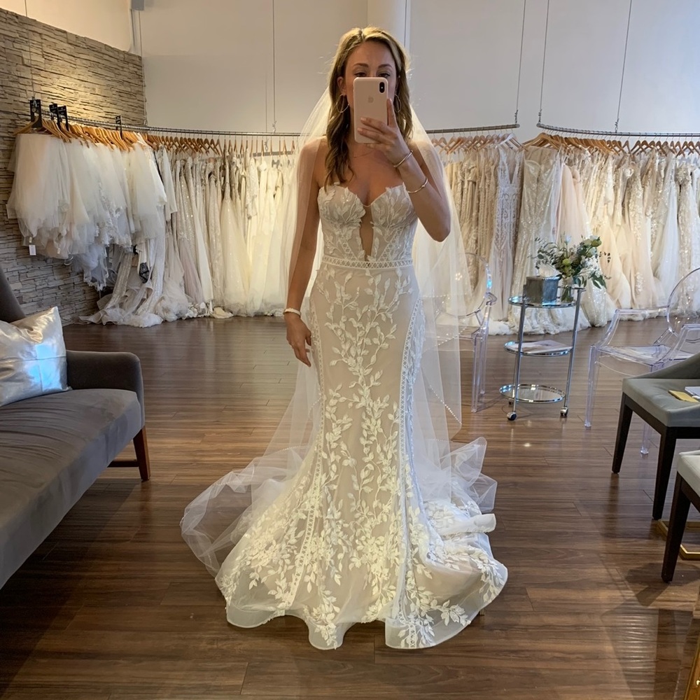 Never Worn - Jane Hill Wedding Dress